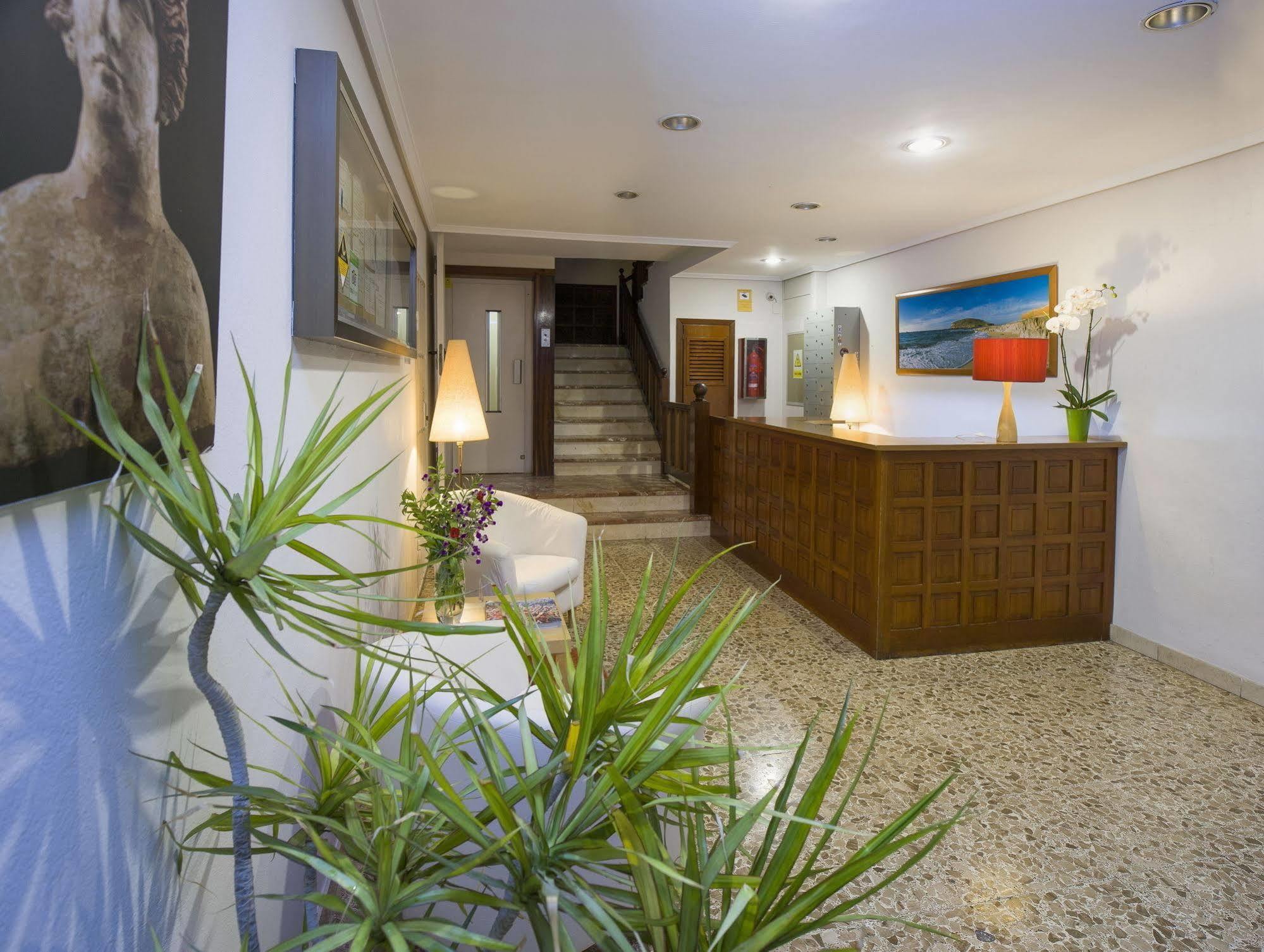 Cana Rita Apartamentos ซานอันโตนิโอ ภายนอก รูปภาพ